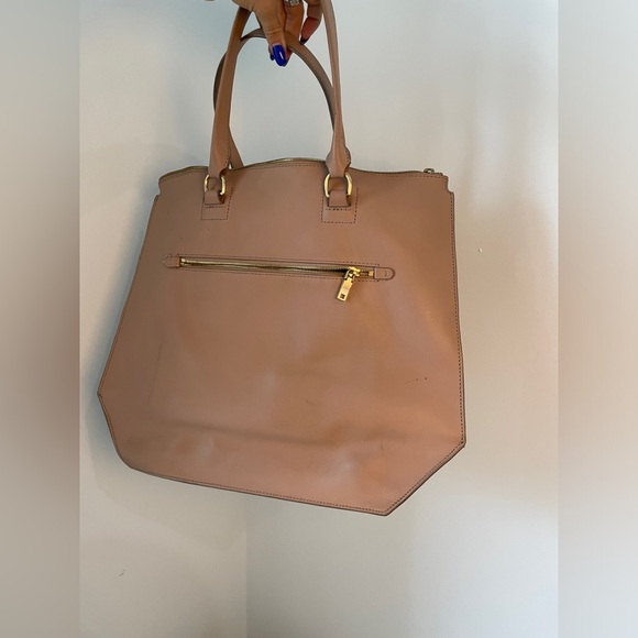 J Crew tan leather shoulder bag perfect for a laptop and travel - Picture 11 of 11